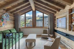 Premium Mountain View Ski Apartment - Image 3