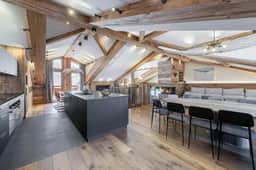 Premium Mountain View Ski Apartment - Image 4