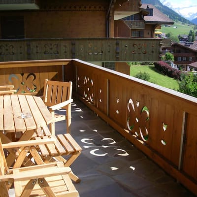 Minutes Walk from Gstaad Center - Great Apartment