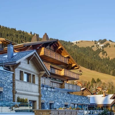 Super Luxury Serviced Apartment next to Gstaad