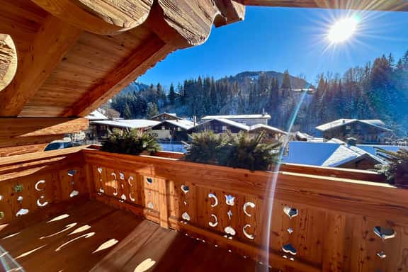 Alpine 3-Bedroom Chalet in Gstaad - Image 1