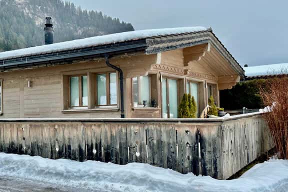 Cozy Scenic Family Chalet Gstaad & Glacier 3000 - Image 1