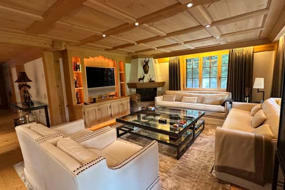 Luxurious Alpine Getaway at Park Hotel Gstaad - Image 1