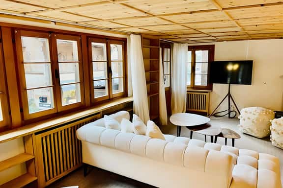 Charming apt PROMENADE GSTAAD Palace view 160m2 - Image 1