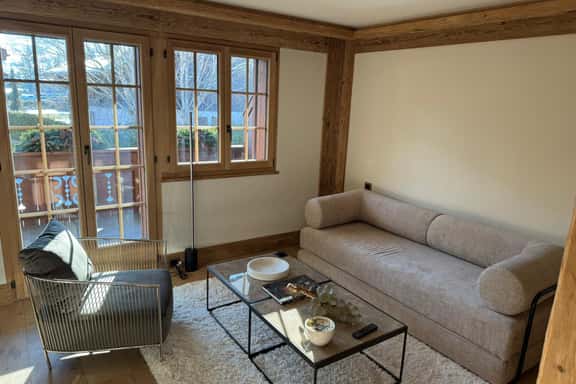 Elegant Mountain Hideaway in Central Gstaad - Image 1