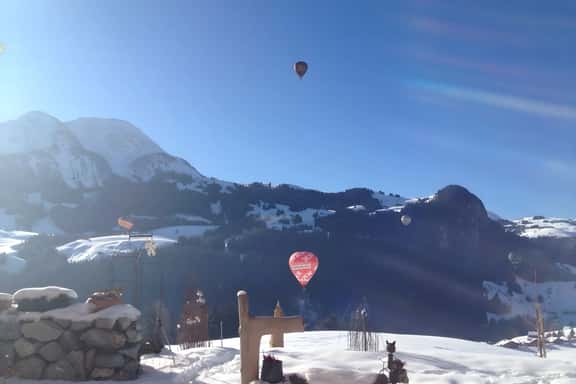 Mountain Top Chalet with fantastic views - Image 1
