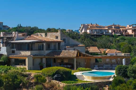 Coastal Living With Pool and Terraces - Image 1