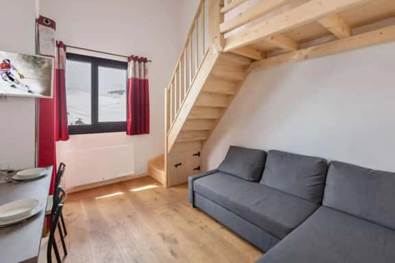 Comfortable Ski - Apartment for Six Guests - Image 1