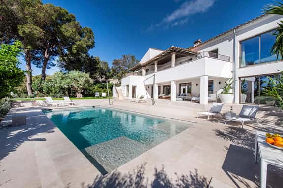 Contemporary Sea View Mediterranean Villa - Image 1