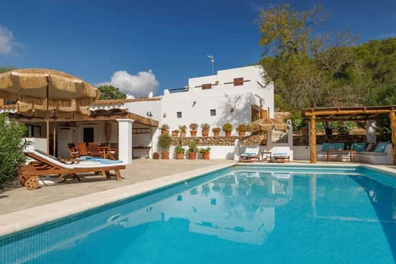 Ibiza Countryside Villa With Privacy - Image 1