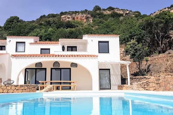 Lovely Hilltop Villa With Private Swimming Pool - Image 1