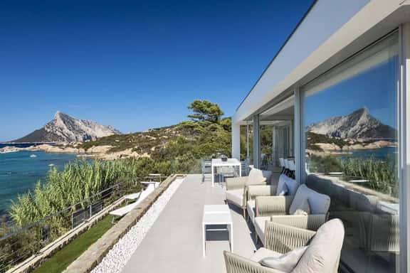 Luxury Coastal Hideaway With Private Swimming Pool - Image 1