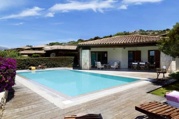 Seaview Villa Near Salina Bamba Beach - Image 1