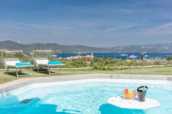Luxury 6+1 Sea View Villa with Pool & Jacuzzi - Image 1