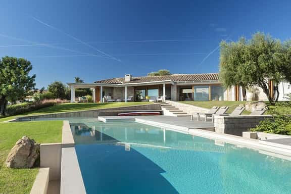 Modern 7-Bedroom Sea View Villa with Pool - Image 1
