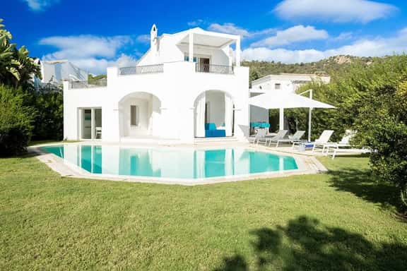 Comfortable Villa With Sea Views Sardinia - Image 1