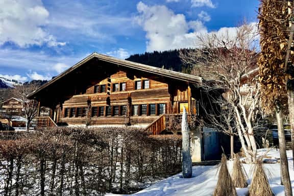 Luxury Mountain Escape With Pool Sauna - Image 1