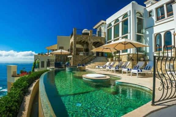 Luxury Oceanview Estate with Infinity Pool - Image 1