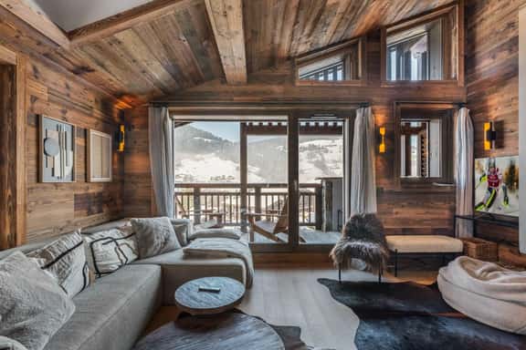 Scenic Alpine Chalet for Families - Image 1