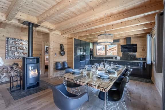 Peaceful Mountain Chalet Near Argentière Village - Image 1