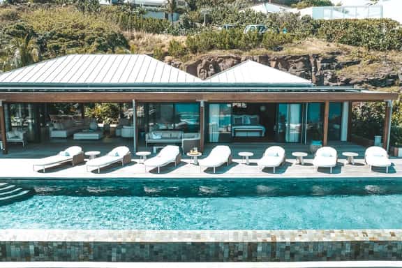 Sophisticated Caribbean Villa For Large Groups - Image 1