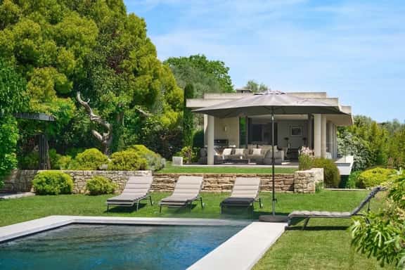 Bright Villa With Expansive Outdoor Terraces - Image 1