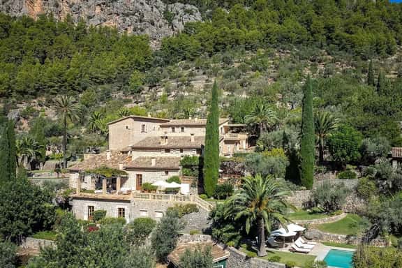 Luxury Mediterranean Estate Near Sóller - Image 1