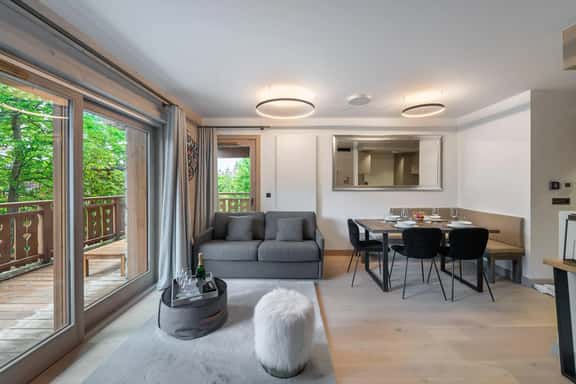 Comfortable Mountain Apartment Close to Slopes - Image 1