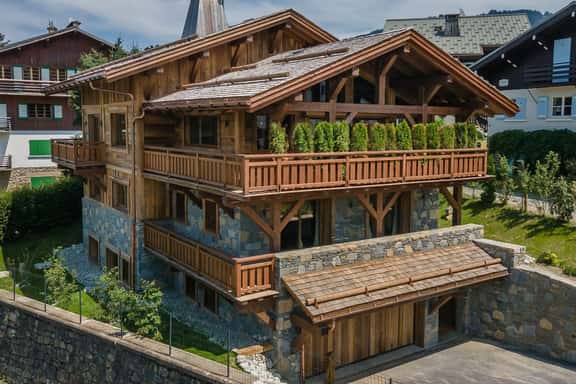 Luxury Alpine Escape With Wellness Area - Image 1
