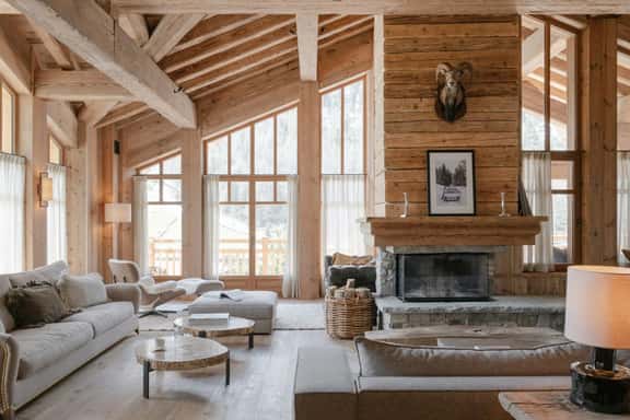 Refined Chalet Near Gondola And Slopes - Image 1