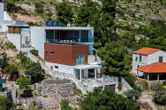 Peaceful Villa Surrounded By Pine Trees - Image 1