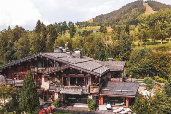 Exceptional Alpine Chalet With Panoramic Views - Image 1
