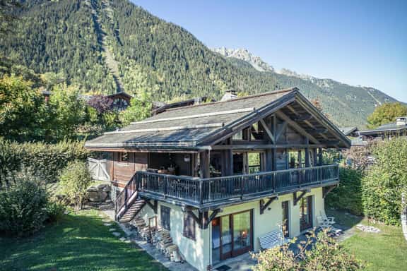 Rustic Chalet Near Chamonix Town Center - Image 1