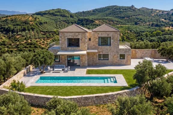 Peaceful Retreat With Breathtaking Cretan Views - Image 1