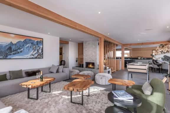 Stunning Montblanc Chalet Near Ski Slopes - Image 1