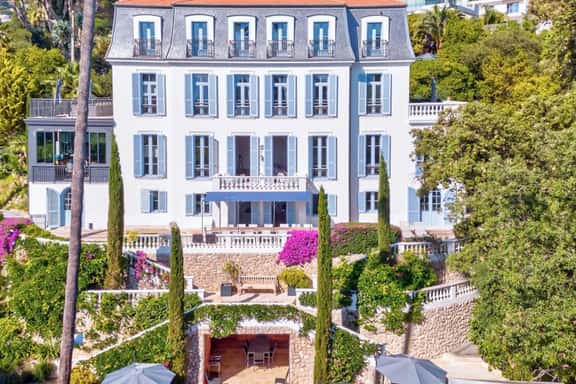 Spacious Luxury Estate in Cannes - Image 1