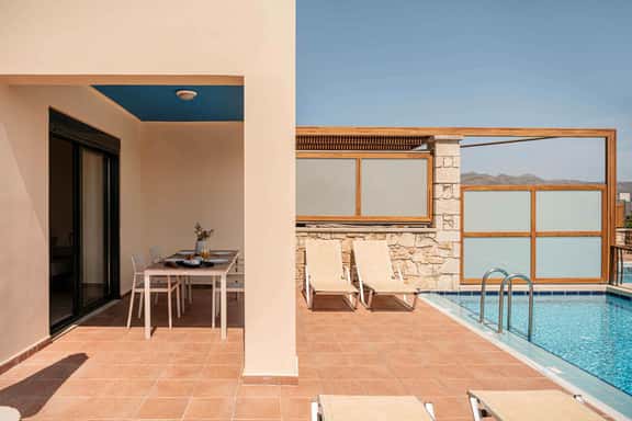 Modern Seaview Retreat With Private Pool - Image 1