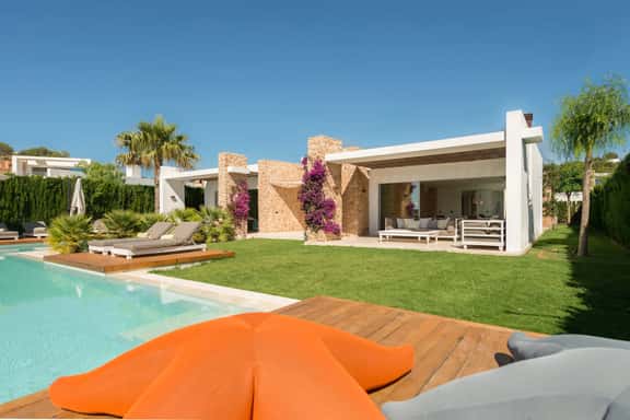 Beautiful Villa Near Cala Conta Beach - Image 1
