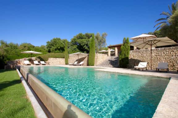 Stunning Castle Retreat With Private Pool - Image 1