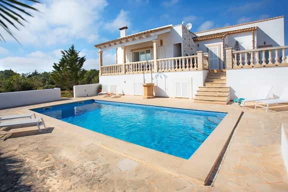 Scenic Sea Views Rooftop Terrace Escape - Image 1