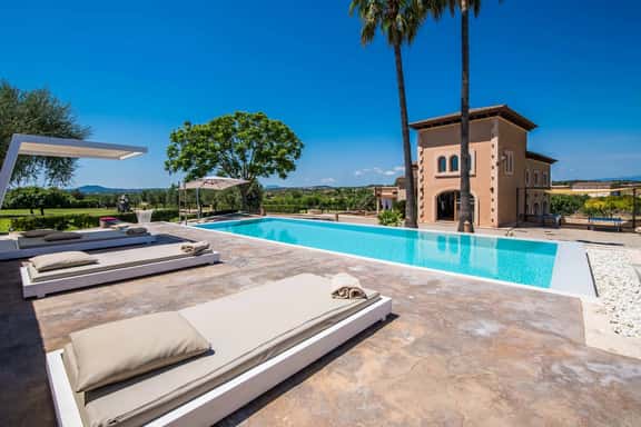 Elegant Mallorcan Escape With Private Jacuzzi - Image 1