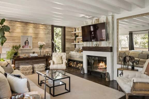 Contemporary Chalet With Hottub and Decks - Image 1