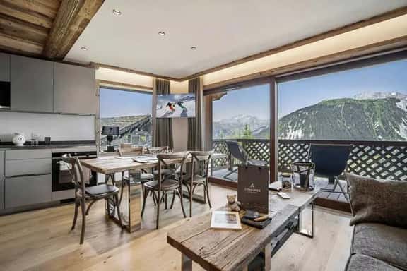 Charming Alpine Apartment | Slopes in Courchevel - Image 1
