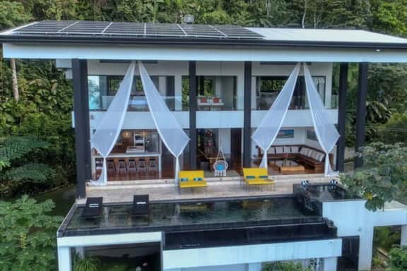 Seven Bedroom Retreat With Infinity Pool - Image 1