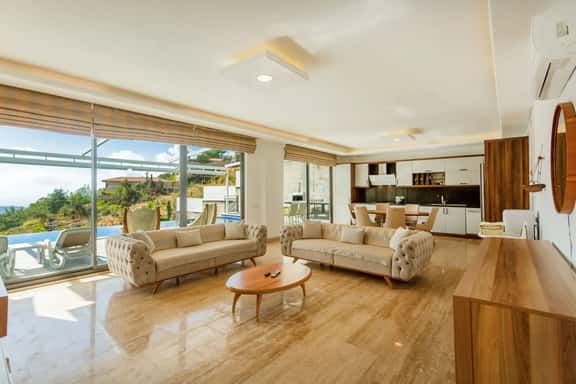 Secluded Villa With Heated Private Pool - Image 1