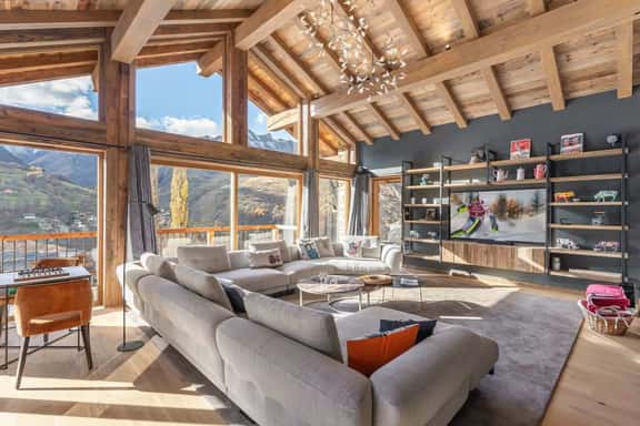 Panoramic Mountain apartment With stunning view - Image 1
