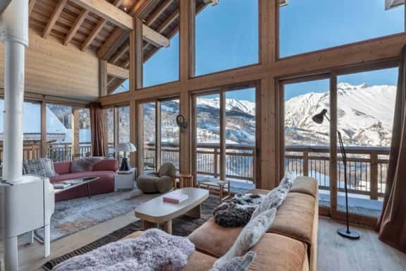 Warm Mountain Escape With Valley Views - Image 1