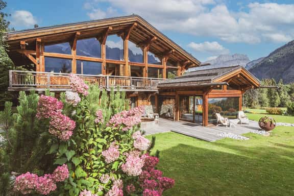 Luxury Alpine Chalet With Pool Views - Image 1