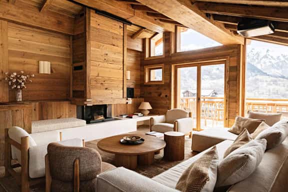 Spacious Alpine Chalet With Open-Plan Kitchen - Image 1
