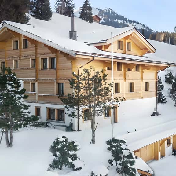 Beautiful Modern Chalet in the Nature Gstaad Region - Image 1